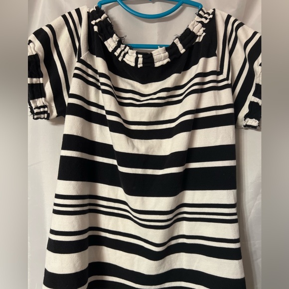 Michael Kors black &white striped shirt sleeve top LP. Raw edge neck & sleeves. - Picture 2 of 4